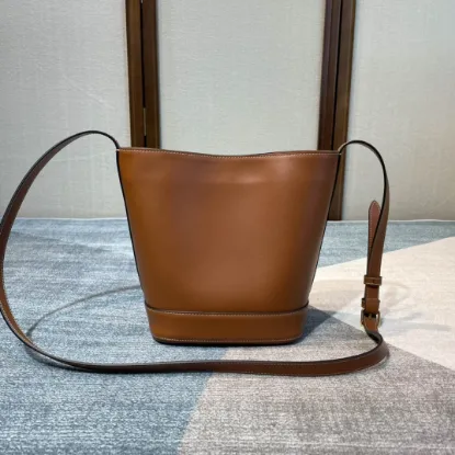 Picture of CUIR BUCKET BAG MODEL：198242 SIZE：30*22*13CM