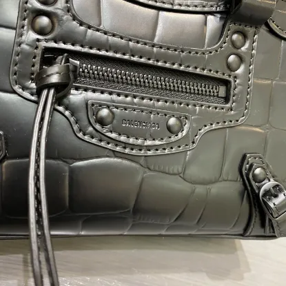 Picture of BALENCIAG* NEO CLASSIC MOTORCYCLE BAG