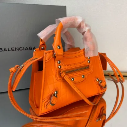 Picture of BALENCIAG SIZE: 18CM