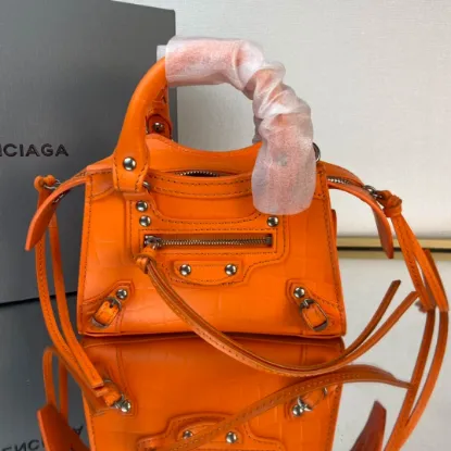 Picture of BALENCIAG SIZE: 18CM