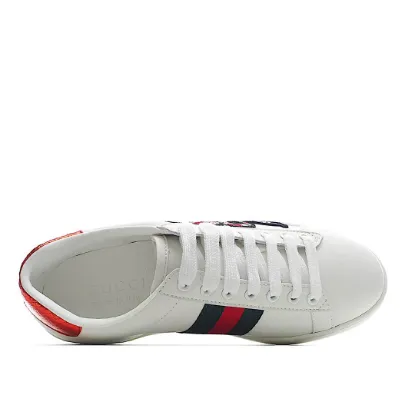 Picture of Gucci ACE series small white shoes casual shoes