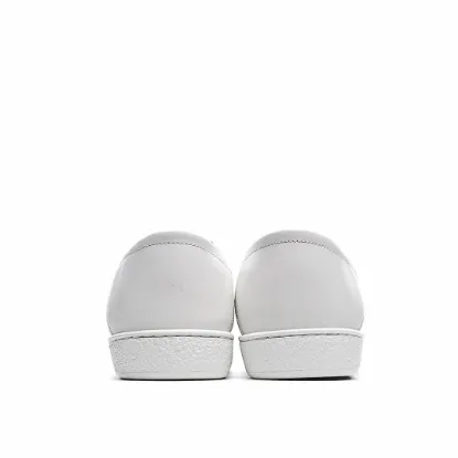 Picture of Gucci ACE series small white shoes casual shoes