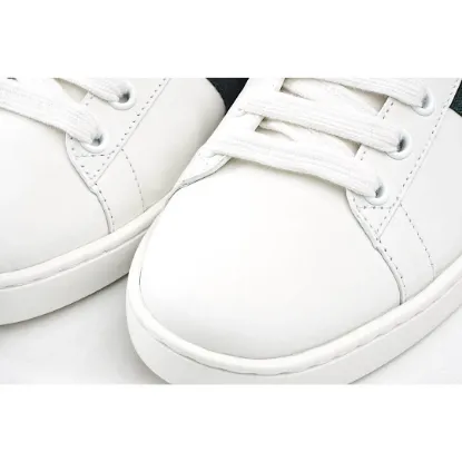 Picture of Gucci ACE series small white shoes casual shoes