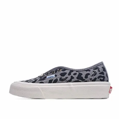 Picture of VANS AUTHENTIC LOW-TOP SNEAKERS