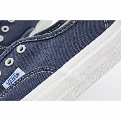 Picture of VANS AUTHENTIC LOW-TOP SNEAKERS