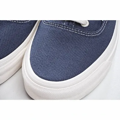 Picture of VANS AUTHENTIC LOW-TOP SNEAKERS