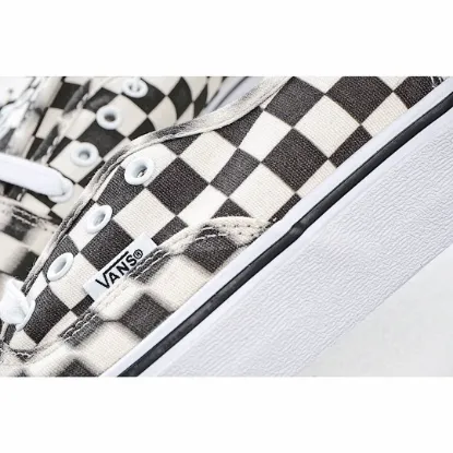 Picture of VANS AUTHENTIC LOW-TOP SNEAKERS