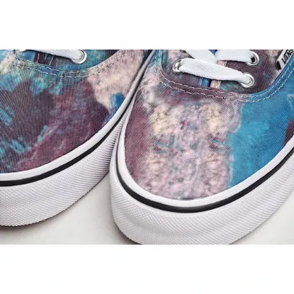 Picture of VANS AUTHENTIC LOW-TOP SNEAKERS