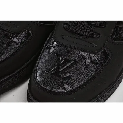 Picture of LOUIS VUITTON SQUAD SNEAKER HIGH HIGH-TOP SNEAKERS