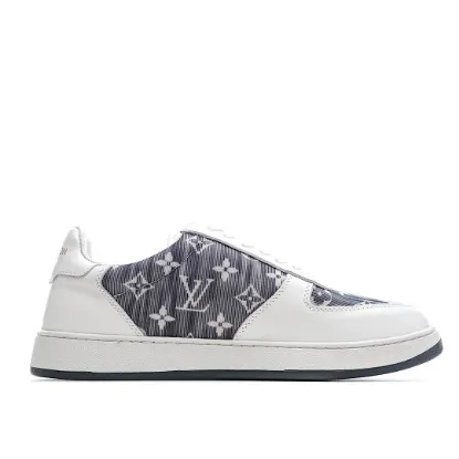 Picture of LOUIS VUITTON SQUAD SNEAKER HIGH HIGH-TOP SNEAKERS