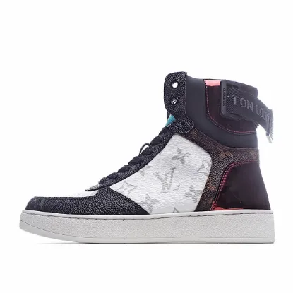 Picture of LOUIS VUITTON SQUAD SNEAKER HIGH HIGH-TOP SNEAKERS