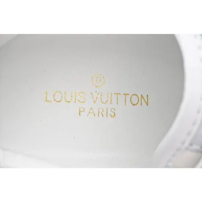 Picture of LOUIS VUITTON SQUAD SNEAKER HIGH HIGH-TOP SNEAKERS