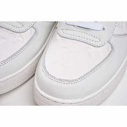 Picture of LOUIS VUITTON SQUAD SNEAKER HIGH HIGH-TOP SNEAKERS