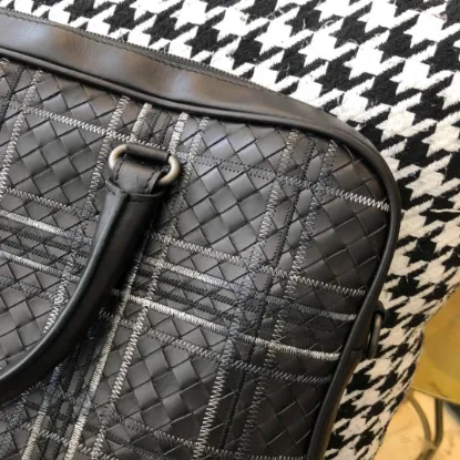 Picture of BV BRIEFCASE SIZE: 38CM BLACK