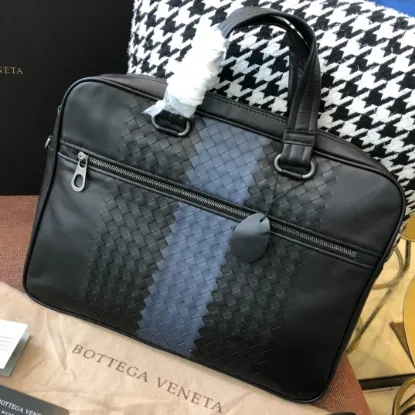 Picture of BV BRIEFCASE SIZE: 38CM BLACK