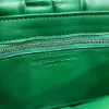 Picture of BV CHAIN BAG SIZE: 26X18CM RACING GREEN