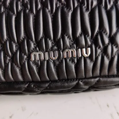 Picture of Miu Miu diamond chain bag size: 22.5, 4.5, 12