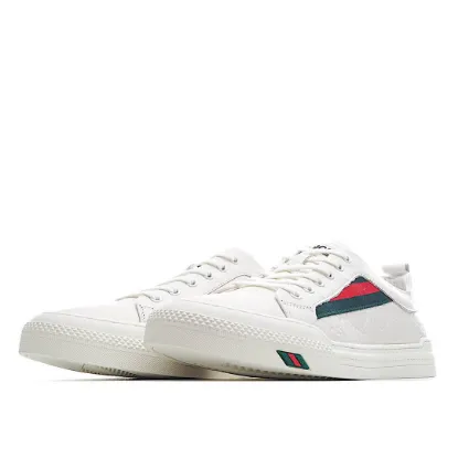 Picture of Gucci Distressed Screener sneaker