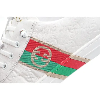 Picture of Gucci Distressed Screener sneaker