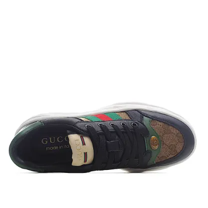 Picture of Gucci Distressed Screener sneaker