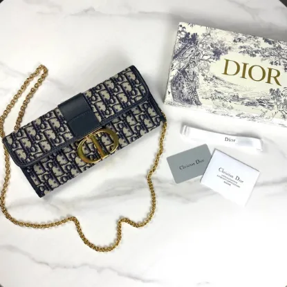 Picture of 30 MONTAIGNE CHAIN CLUTCH BAG SIZE: 27.5*12*2 CM