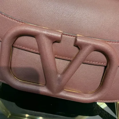 Picture of Valentino L shoulder bag