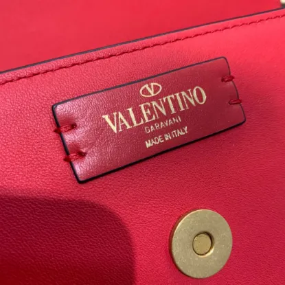 Picture of Valentino L shoulder bag