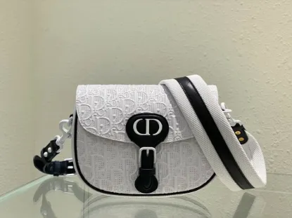 Picture of Bobby Clutch Size: 22cm