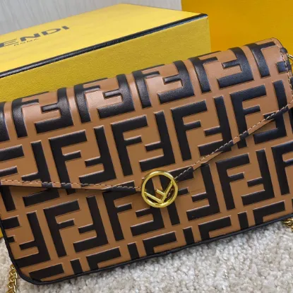 Picture of Fendi 3 piece leather wallet Ref: 8841