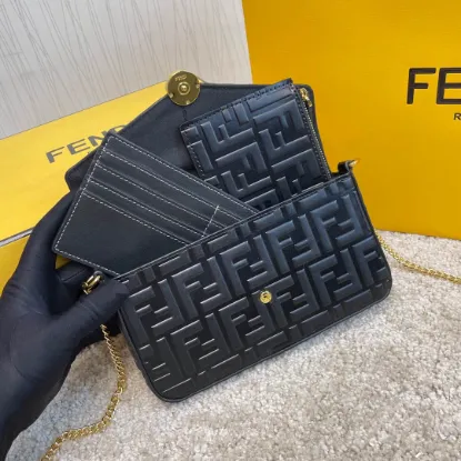 Picture of Fendi 3 piece leather wallet Ref:8841