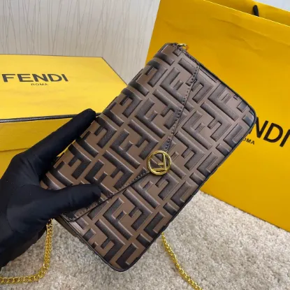 Picture of Fendi 3-piece wallet Ref: 8841