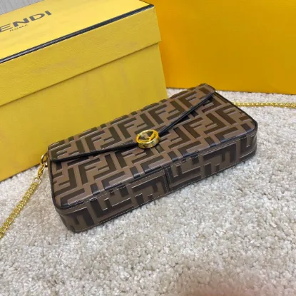 Picture of Fendi 3-piece wallet Ref: 8841