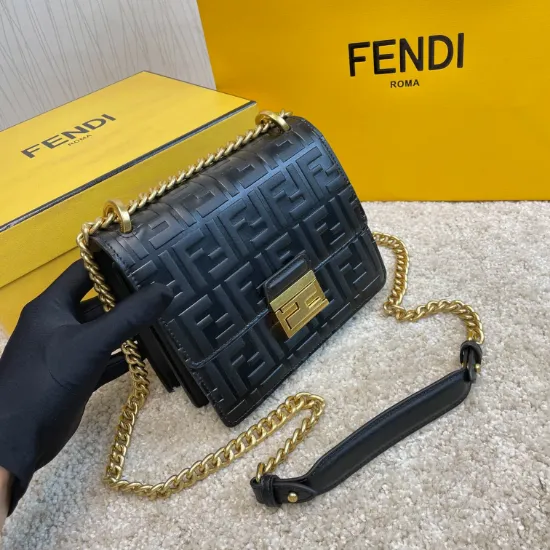 Picture of FENDI Kan I in size large 8840