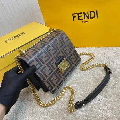 Picture of FENDI Kan I model no. 8840 large