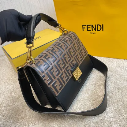 Picture of Fendi Kan I Model: Large 8839