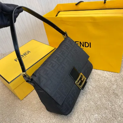 Picture of FENDI Large Cloth Bag Ref: 8851