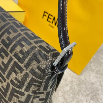 Picture of FENDI Large Cloth Bag Ref: 8851