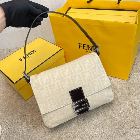 Picture of FENDI Large Cloth Bag Ref: 8851