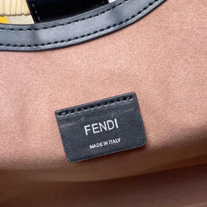 Picture of FENDI Runaway Shopping Ref: 8804