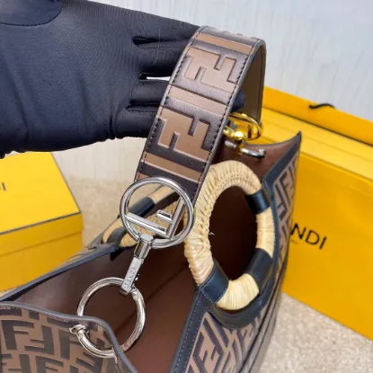 Picture of FENDI Runaway Shopping Ref: 8804