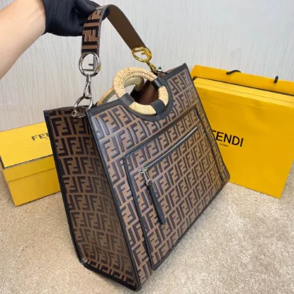 Picture of FENDI Runaway Shopping Ref: 8804