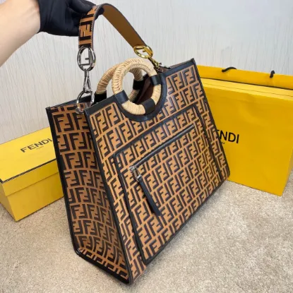 Picture of FENDI Runaway Shopping Ref: 8804