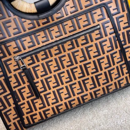 Picture of FENDI Runaway Shopping Ref: 8804