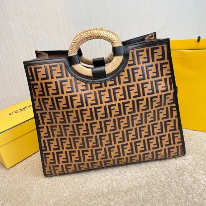 Picture of FENDI Runaway Shopping Ref: 8804