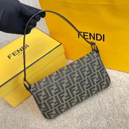 Picture of FENDI Small Cloth Bag Ref. 8850