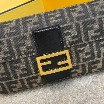 Picture of FENDI Small Cloth Bag Ref. 8850