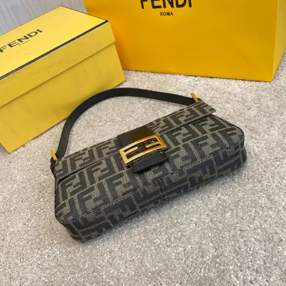 Picture of FENDI Small Cloth Bag Ref. 8850