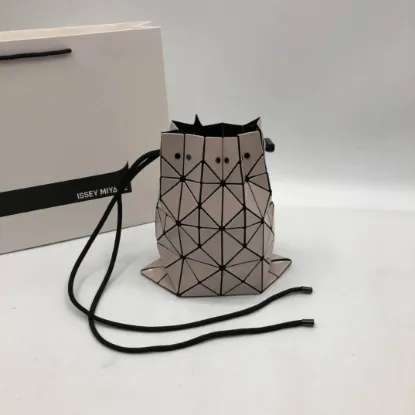 Picture of Issey Miyake Bucket Bag Size: 28.5/23cm.