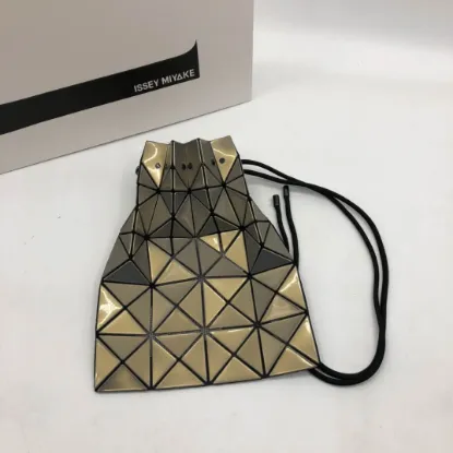 Picture of Issey Miyake Bucket Bag Size: 28.5/23cm.