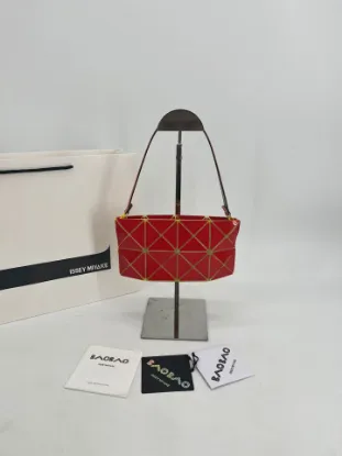 Picture of Issey Miyake Handbag Size: 23.5x15.2x8cm